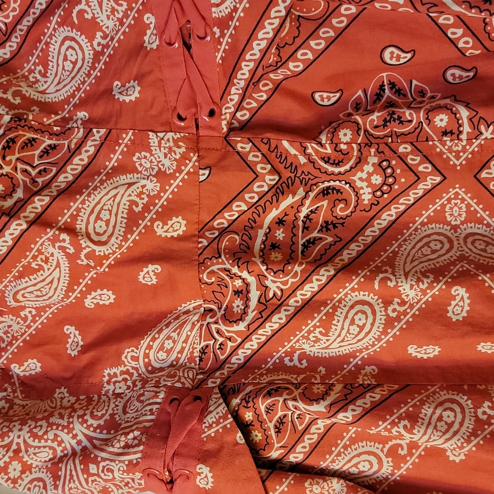 Holding Horses Dress Size Small. Red handkerchief style. Strapless or w/straps. - Picture 4 of 5